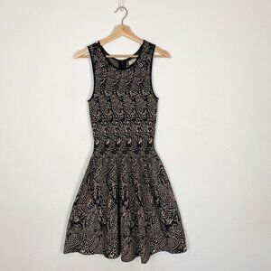 Issa London Sleeveless Knee Length Dress Sz M